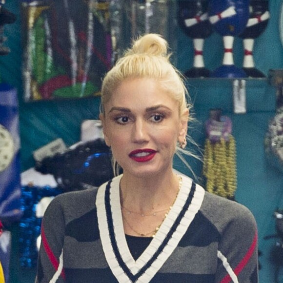 Exclusif - Gwen Stefani fait du shopping chez Aahs à Los Angeles, le 16 juin 2016.