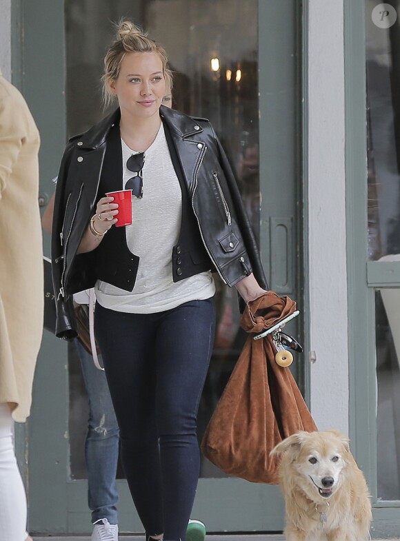 Hilary Duff fait du shopping à Brentwood, le 1er juin 2016.