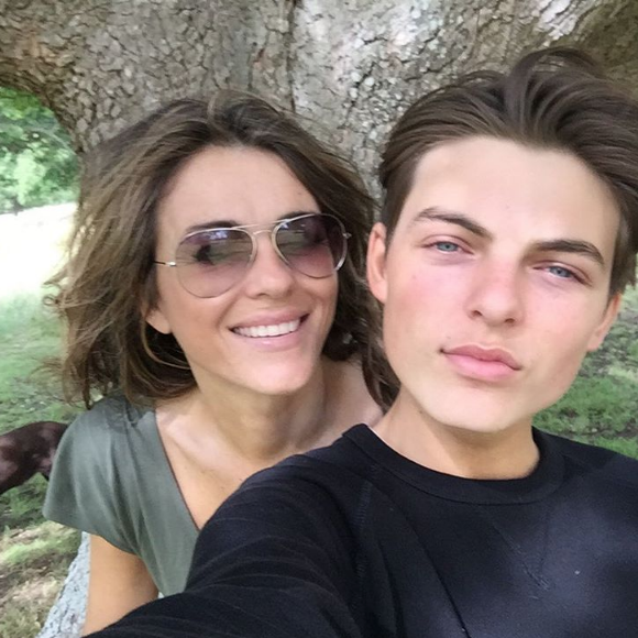 Elizabeth Hurley et son fils Damian