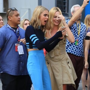 Cara Delevingne et Margot Robbie au Comic Con 2016 à San Diego, le 23 juillet 2016.