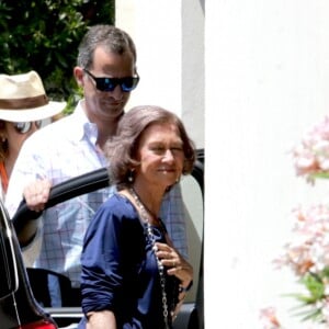 L'infante Elena d'Espagne, Le roi Felipe VI d'Espagne et La reine Sofia d'Espagne. La famille royale espagnole célébrait le 30 juillet 2016 le 80e anniversaire de l'infante Pilar de Bourbon dans sa résidence à Calvia, près de Palma de Majorque.