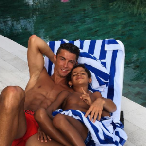 Cristiano Ronaldo à Ibiza avec son fils Cristiano Jr. en juillet 2016, photo Instagram.