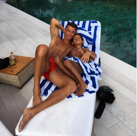 Cristiano Ronaldo à Ibiza avec son fils Cristiano Jr. en juillet 2016, photo Instagram.