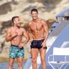 Cristiano Ronaldo s'amuse sur un yacht avec des amis lors de ses vacances à Ibiza, le 19 juillet 2016.