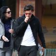 Katy Perry et Orlando Bloom se promènent en amoureux dans les rues de Aspen. Les amoureux sont venus assister au mariage de leur amie la styliste Jamie Schneider. Le 8 avril 2016