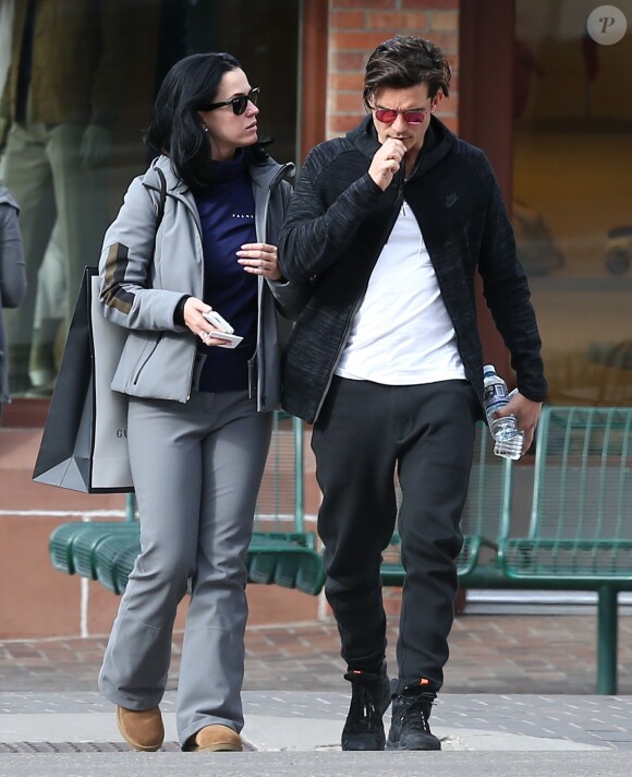 Katy Perry et Orlando Bloom se promènent en amoureux dans les rues de Aspen. Les amoureux sont venus assister au mariage de leur amie la styliste Jamie Schneider. Le 8 avril 2016