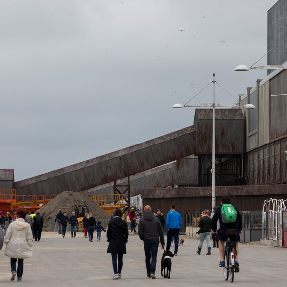 Exclusif - Les rues de Dunkerque transformées en décor de cinéma pour le tournage du film ‘Dunkirk' réalisé par le réalisateur anglais Christopher Nolan. Le 23 mai 2016