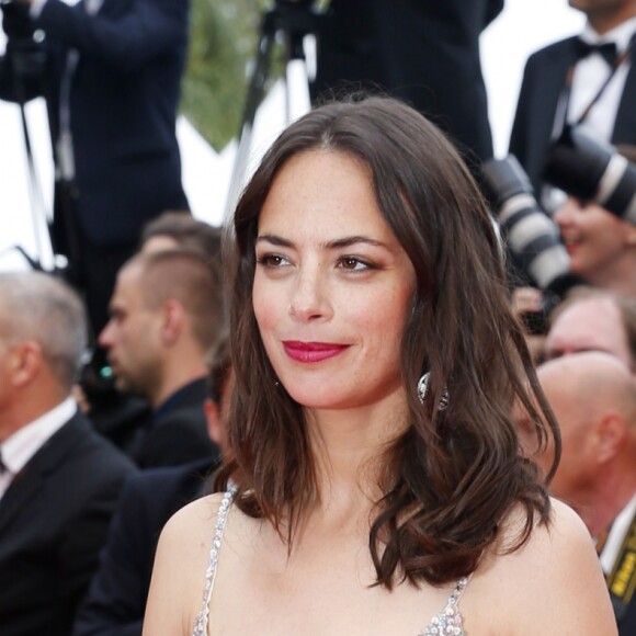 Bérénice Bejo (joaillerie Chaumet) - Montée des marches du film "The BFG" ("Le BGG Le Bon Gros Géant") lors du 69e Festival International du Film de Cannes. Le 14 mai 2016. © Borde-Jacovides-Moreau/Bestimage