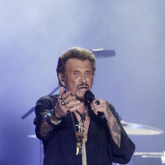 Exclusif - Johnny Hallyday en concert au Vélodrome à Arcachon, où 8500 personnes sont venues l'acclamer. Le 19 juillet 2016 © Patrick Bernard-Thibaud Moritz / Bestimage