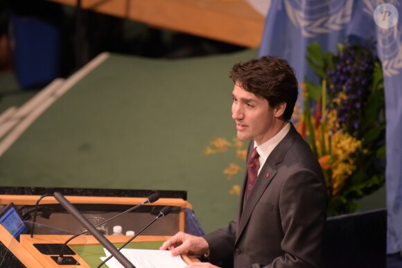 Justin Trudeau, premier ministre Canadien - Conférence sur le climat à L'ONU à New York le 22 Avril 2016.  The United Nations General Assembly's session on global warming concluded with an opening ceremony, remarks from world leaders & special envoys & a performance by Julliard students prior to Assembly members signing the Paris Accord on reducing carbon emissions.22/04/2016 - New York