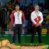 Rustam Orujov (Azerbaïdjan), Shohei Ono (Japon), Lasha Shavdatuashvili (Géorgie) et Dirk van Tichelt (Belgique) à la cérémonie de remise des médailles (catégorie 73-kg) à la Carioca Arena 2 lors des Jeux olympiques 2016. Rio de Janeiro, le 8 août 2016.