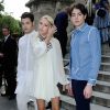 Peter Brant Jr., la princesse Maria-Olympia de Grèce et du Danemark et Harry Brant à Paris, le 4 juillet 2016.