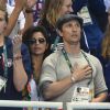 Matthew McConaughey et Camilla Alves regardent la natation aux Jeux olympiques de Rio de Janeiro, le 11 août 2016.