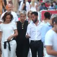 Semi-exclu - Cyril Kamar (Alias K.Maro) et sa femme Anne-Sophie Mignaux recemment mariés se promènent avec des amis dans les rues de Saint-Tropez le 27 juillet 2016.
