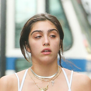 Lourdes Leon (la fille de Madonna) se promène dans les rues de New York, le 1er juin 2016.