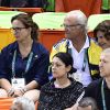 Le roi Carl XVI Gustaf et la reine Silvia de Suède assistent au match de qualifications de handball du groupe B entre la Suède et le Brésil, lors des Jeux olympiques de Rio de Janeiro le 15 août 2016