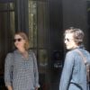 Exclusif - Jodie Foster et sa femme Alexandra Hedison se promenant à Londres le 12 août 2016.