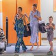 Cameron Diaz et Nicole Richie accompagnée de sa fille Harlow Madden font du shopping à Beverly Hills le 19 juin 2016.