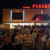 Gérard Depardieu inaugure un centre cinématographique à son nom en Russie. Un centre culturel dans la ville russe de Saransk où l'acteur français est enregistré en tant que résident porte désormais son nom. Le 28 août 2016