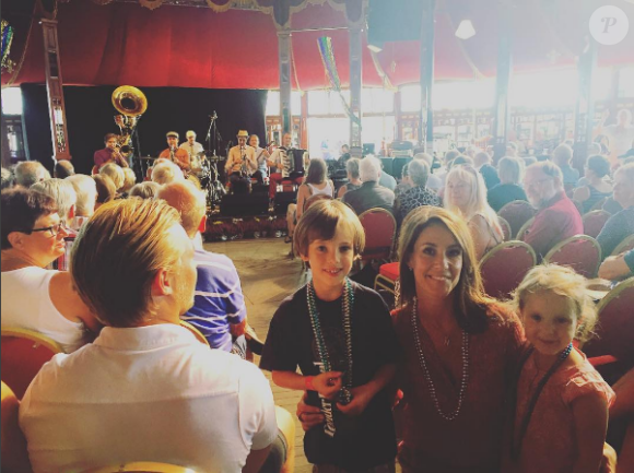 La princesse Marie de Danemark avec le prince Henrik et la princesse Athena au Festival de Tønder le 27 août 2016. Photo Instagram de la cour royale danoise.
