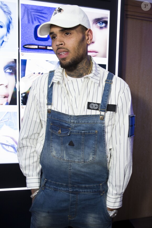 Chris Brown - Soirée L'Oréal Paris "Blue Obsession" à l'occasion des 10 ans de collaboration de Doutzen Kroes, dans la suite L'Oréal à l'hôtel Martinez, lors du 69ème Festival International du Film de Cannes. Le 18 mai 2016