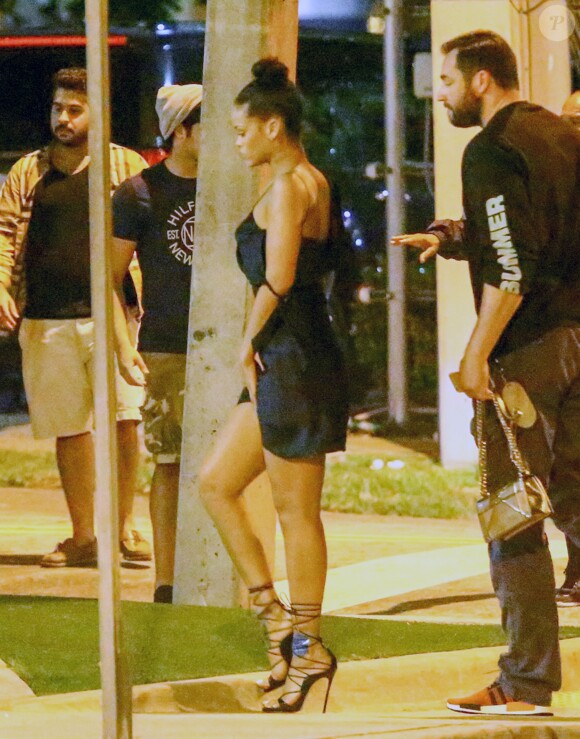 La chanteuse Rihanna et son présumé compagnon le rappeur Drake ont passé la soirée au E11EVEN nightclub à Miami, le 31 août 2016. Le couple a passé la soirée ensemble après la fin du concert de Drake.