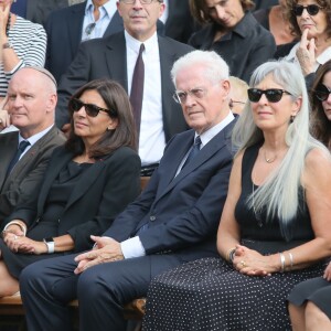 Christophe Girard, Anne Hidalgo, Lionel Jospin lors des obsèques de Sonia Rykiel au cimetière de Montparnasse à Paris, le 1er septembre 2016.