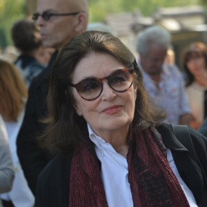 Anouk Aimée lors des obsèques de Sonia Rykiel au cimetière de Montparnasse à Paris, le 1er septembre 2016.