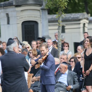 Renaud Capuçon  lors des Obsèques de Sonia Rykiel au cimetière de Montparnasse à Paris, le 1er septembre 2016.