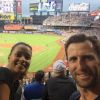 Grégory Bourdy et sa compagne Annabelle Savignan devant un match de baseball à New York en août 2016, photo Twitter. Le couple a prévu de célébrer son mariage en septembre 2016.