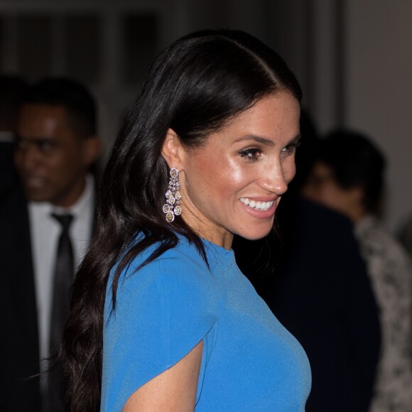 Le prince Harry, duc de Sussex, et Meghan Markle, duchesse de Sussex (enceinte) arrivent au dîner d'Etat donné en leur honneur à Suva, Îles Fidji le 23 octobre 2018.  23 October 2018. Meghan, Duchess of Sussex attends the State dinner on October 23, 2018 in Suva, Fiji. The Duke and Duchess of Sussex are on their official 16-day Autumn tour visiting cities in Australia, Fiji, Tonga and New Zealand23/10/2018 - Suva