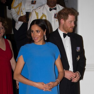 Le prince Harry, duc de Sussex, et Meghan Markle, duchesse de Sussex (enceinte) arrivent au dîner d'Etat donné en leur honneur à Suva, Îles Fidji le 23 octobre 2018.  23 October 2018. Meghan, Duchess of Sussex attends the State dinner on October 23, 2018 in Suva, Fiji. The Duke and Duchess of Sussex are on their official 16-day Autumn tour visiting cities in Australia, Fiji, Tonga and New Zealand23/10/2018 - Suva