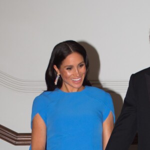 Le prince Harry, duc de Sussex, et Meghan Markle, duchesse de Sussex (enceinte) arrivent au dîner d'Etat donné en leur honneur à Suva, Îles Fidji le 23 octobre 2018.  23 October 2018. Meghan, Duchess of Sussex attends the State dinner on October 23, 2018 in Suva, Fiji. The Duke and Duchess of Sussex are on their official 16-day Autumn tour visiting cities in Australia, Fiji, Tonga and New Zealand23/10/2018 - Suva