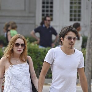 Lindsay Lohan et son compagnon Egor Tarabasov se promènent dans les rues de Madrid. Le 10 juin 2016