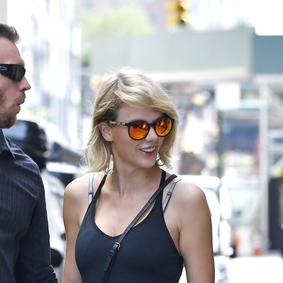 Taylor Swift en route pour son cours de gym à New York le 25 août 2016.