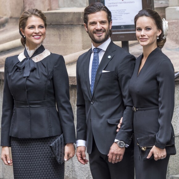 La princesse Madeleine de Suède, le prince Carl Philip et la princesse Sofia le 13 septembre 2016 à la cérémonie d'inauguration du Parlement pour l'exercice 2016-2017, au Riksdagshuset à Stockholm.