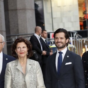 Urban Ahlin, le roi Carl XVI Gustaf de Suède, la reine Silvia, le prince Carl Philip, la princesse Madeleine et le prince Daniel ont assisté dans la soirée du 13 septembre 2016 à un concert de l'Orchestre philharmonique royal suédois à la suite de l'inauguration du Parlement, à Stockholm.