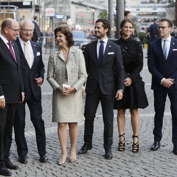 Urban Ahlin, le roi Carl XVI Gustaf de Suède, la reine Silvia, le prince Carl Philip, la princesse Madeleine et le prince Daniel ont assisté dans la soirée du 13 septembre 2016 à un concert de l'Orchestre philharmonique royal suédois à la suite de l'inauguration du Parlement, à Stockholm.