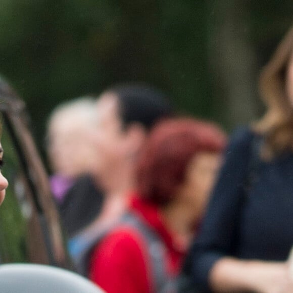 Kate Middleton et le prince William étaient en visite à la Stewards Academy à Harlow, dans l'Essex, le 16 september 2016 pour continuer de soutenir la campagne Heads Together en faveur du bien-être mental des jeunes.