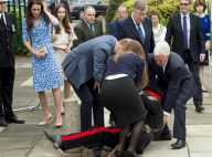Kate Middleton, belle bleue dans l'Essex, regarde William jouer les sauveteurs
