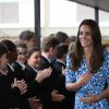 Kate Middleton lors de sa visite avec William à la Stewards Academy à Harlow, dans l'Essex, le 16 september 2016 pour continuer de soutenir la campagne Heads Together en faveur du bien-être mental des jeunes.