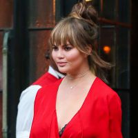 Chrissy Teigen : Adorable photo à la maternité et un joli changement de look