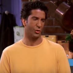 Episode de Friends avec les galères de bronzage de Ross