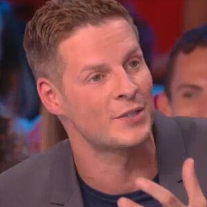 Matthieu Delormeau ému par la surprise de Cyril Hanouna et Camille Combal dans "TPMP", mardi 20 septembre 2016