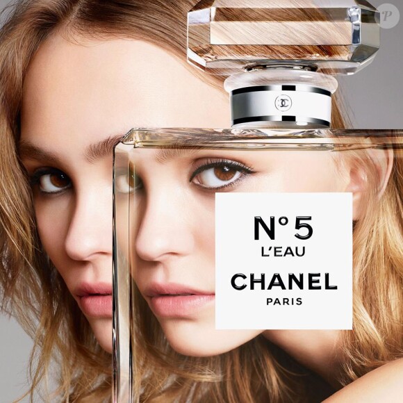 Lily-Rose Depp, ambassadrice du parfum N°5 L'Eau de Chanel.