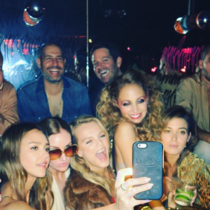 Jessica Alba fête les 35 ans de Nicole Richie. Photo publiée sur Instagram le 25 septembre 2016