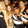 Nicole Richie fête ses 35 ans entourée de tous ses célèbres amis dont l'actrice Kate Hudson lors d'une soirée disco à l'hôtel The Standard. Image extraite d'une vidéo publiée sur Instagram le 25 septembre 2016