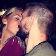 Aurélie Van Daelen amoureuse : Bisou avec Emilien Barbry, sur Instagram