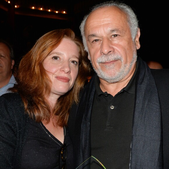 Francis Perrin et sa femme Gersende à la seconde édition des "Trophées du bien être" organisée au théâtre de la Gaîté-Montparnasse à Paris le 26 septembre 2016. © Coadic Guirec