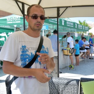 Exclusif - Laurent Ournac, parrain de la Ligue Contre l'Obésité participe à un tournoi de beach tennis à l'Odysseum de Montpellier. Le 11 septembre 2016 © Giancarlo Gorassini / Bestimage